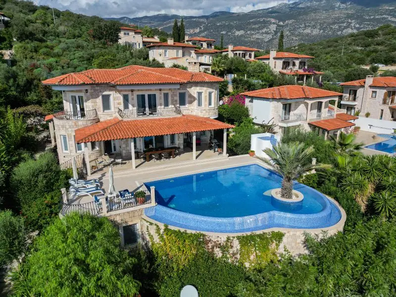 Piscina de moradia no Algarve